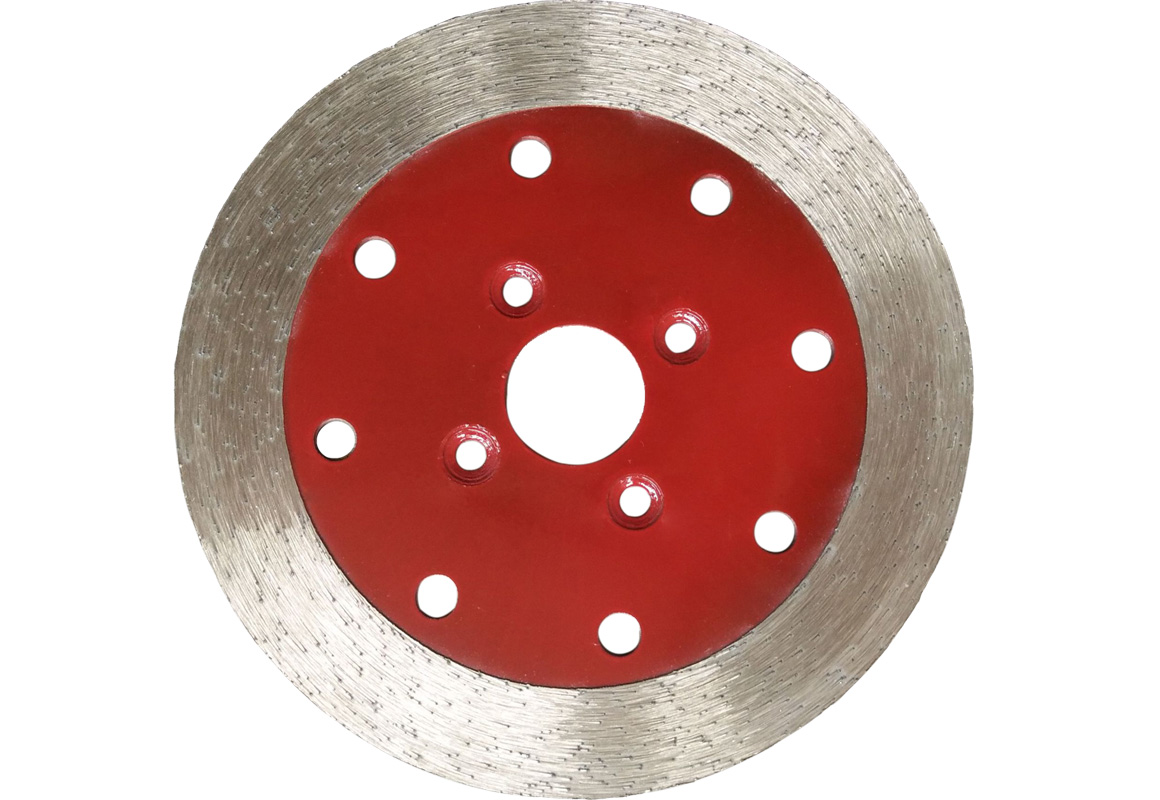 Continuous cutting blade
