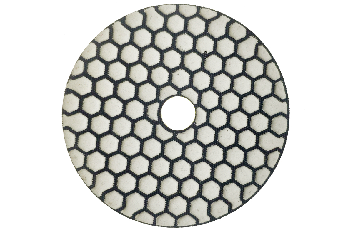 Flexible polishing pads for dry use