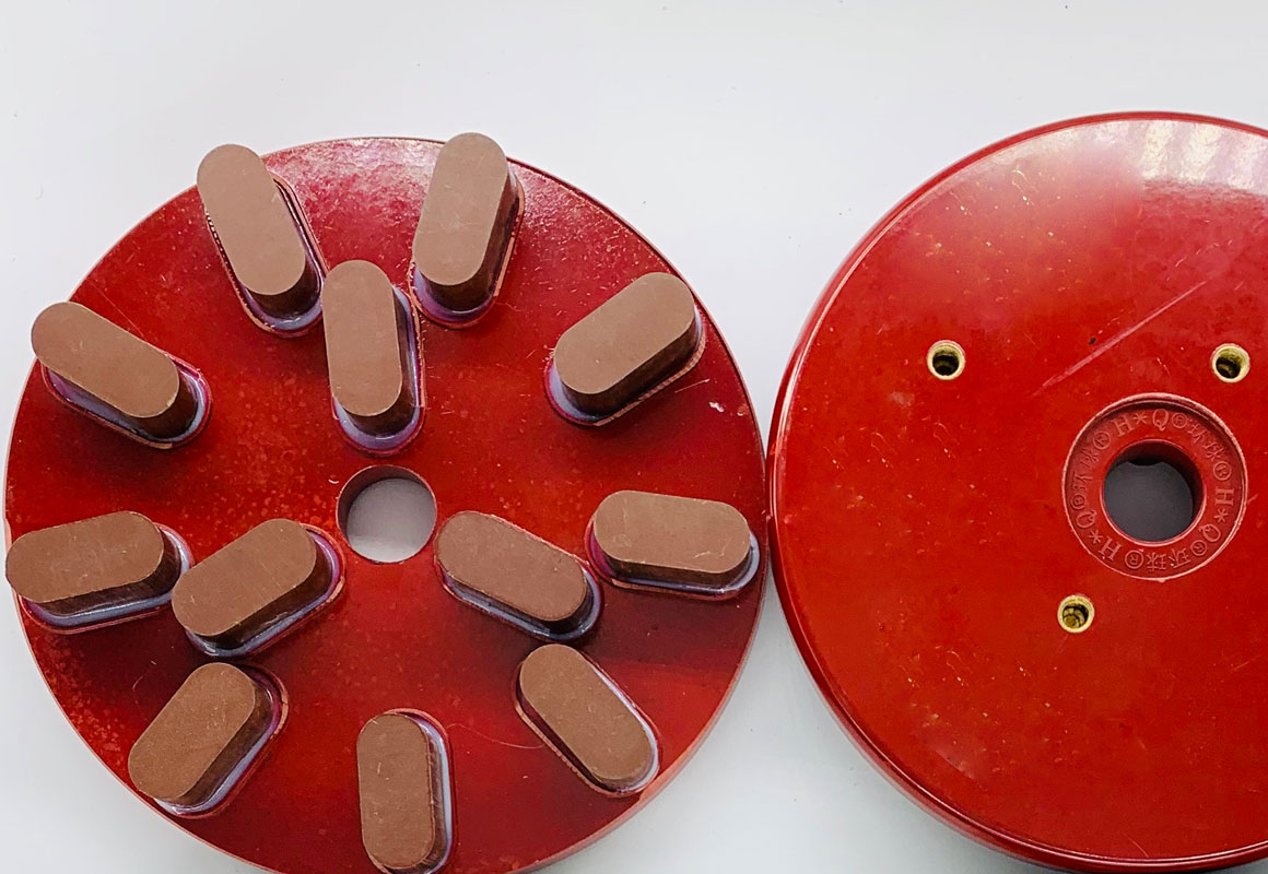 Round resin polishing wheel